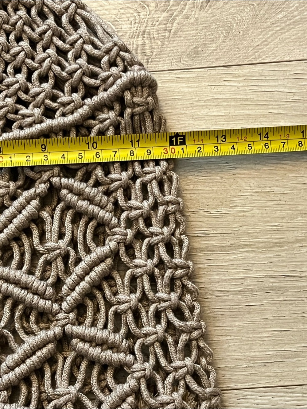 Handwoven Macramé Tote Bag with Wooden Handles - Taupe - Picture 6 of 7